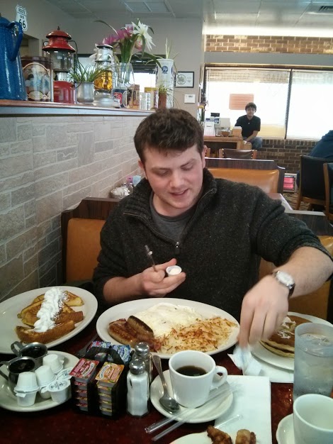 Kunst enjoying a light breakfast